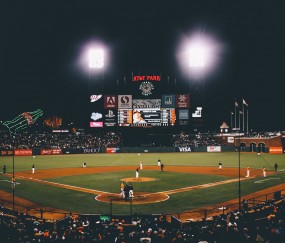 开云APP-威斯特法伦的哨声，当多特蒙德黄墙遇见南非彩虹，库尔图瓦在关键时刻定义了唯一