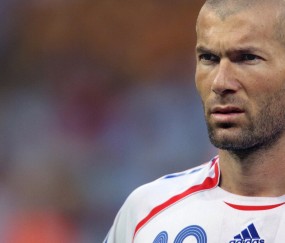 开云官网-生死战破局，日本国脚决胜一击，阿拉巴持续施压的艺术