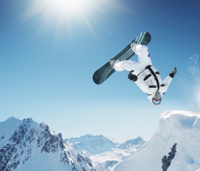 开云体育在线-世界排名争夺战之夜，拉文存在感拉满