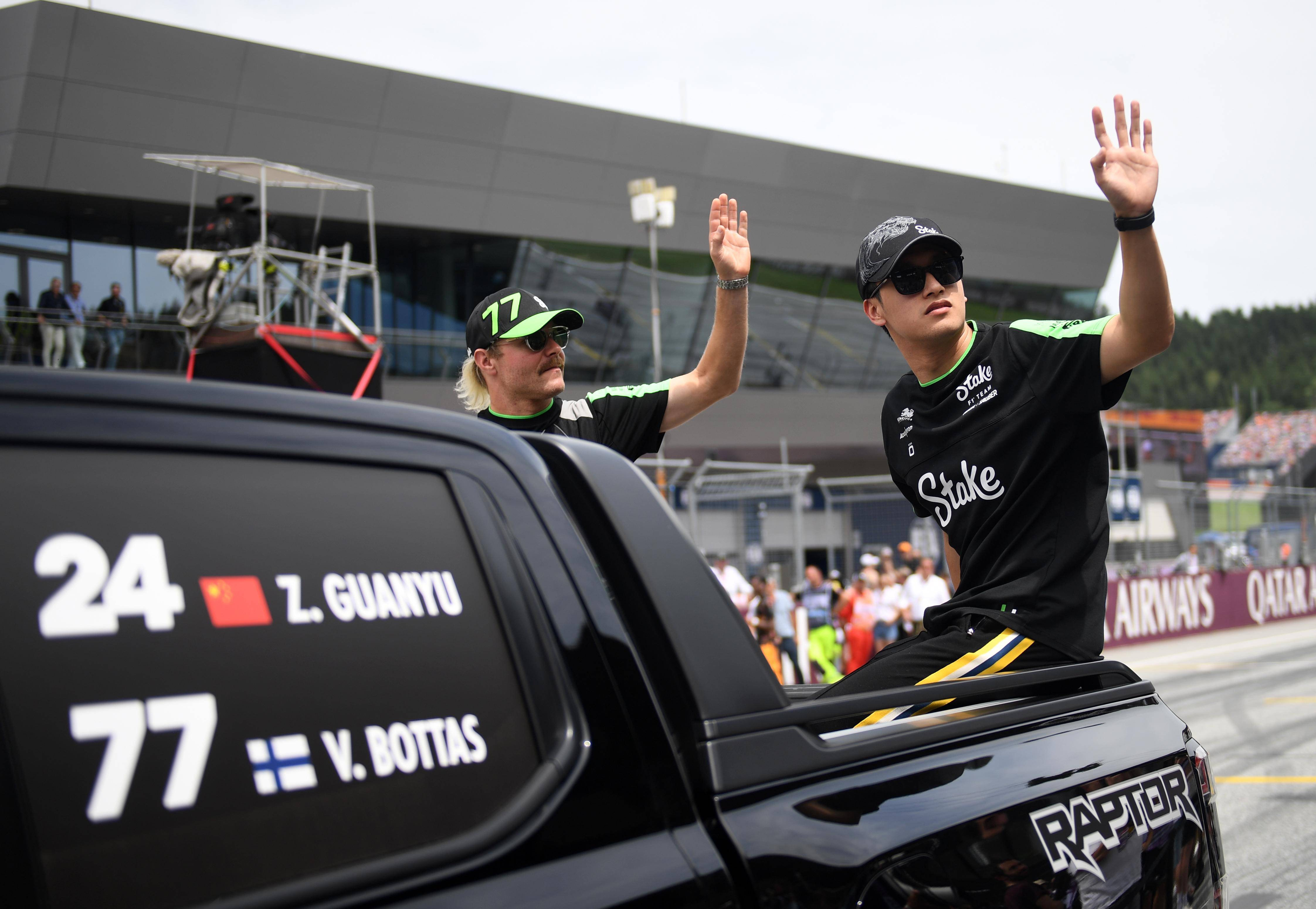 哈斯车队横扫索伯车队,拉塞尔高光表现 哈斯车队横扫索伯车队,拉塞尔高光表现