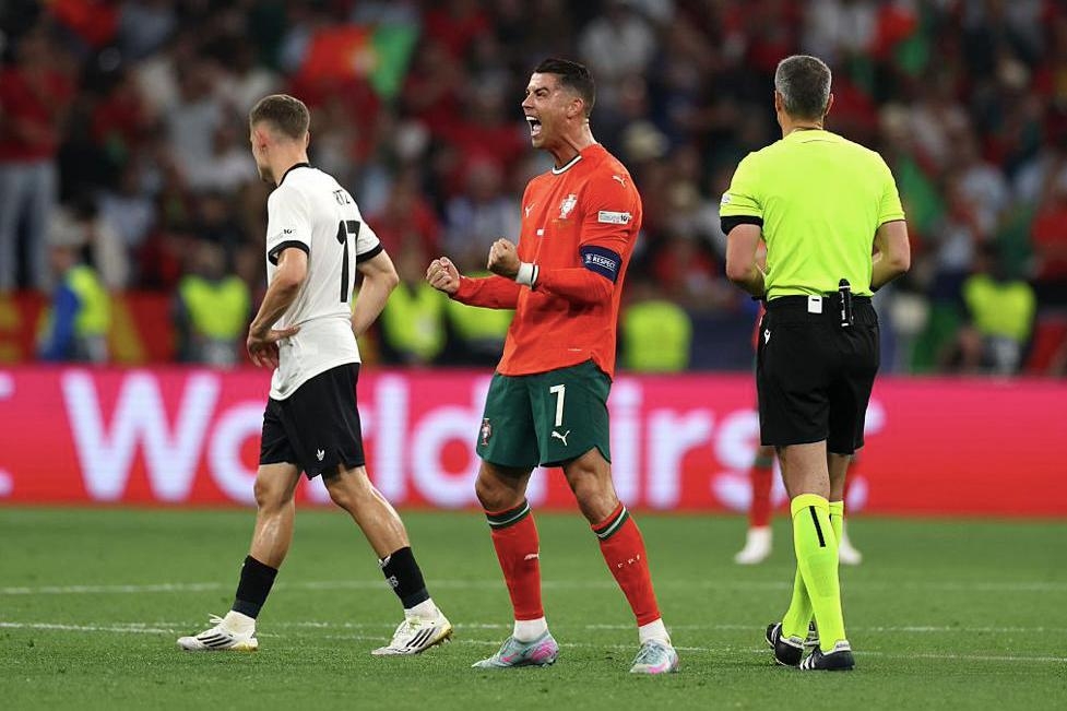 葡萄牙队绝杀德国队，马龙刷新纪录