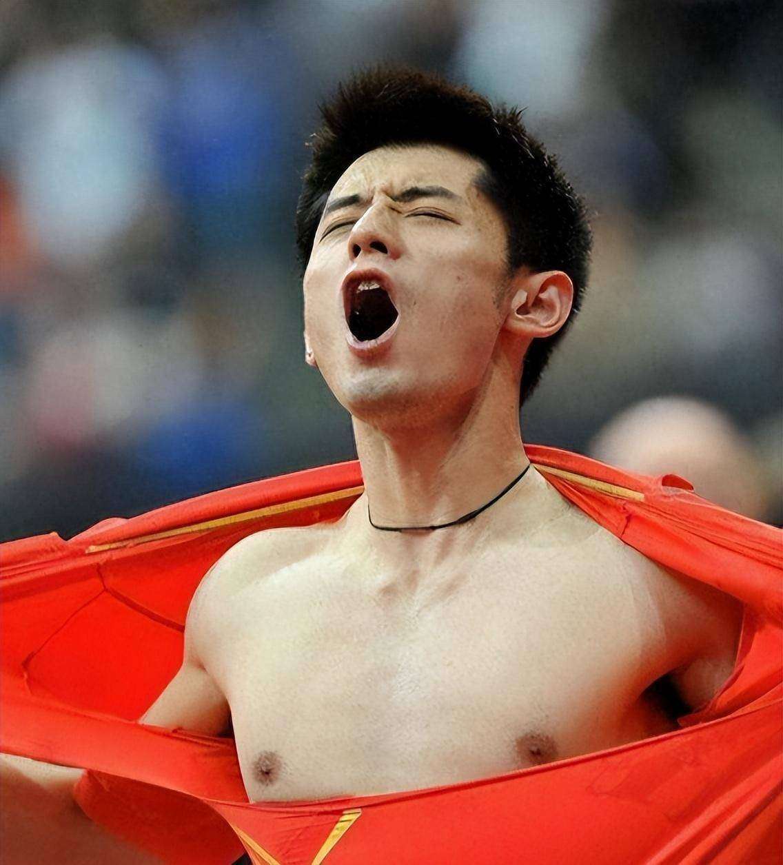 中国乒乓球队强势英国乒乓球队，张继科绝境逆转