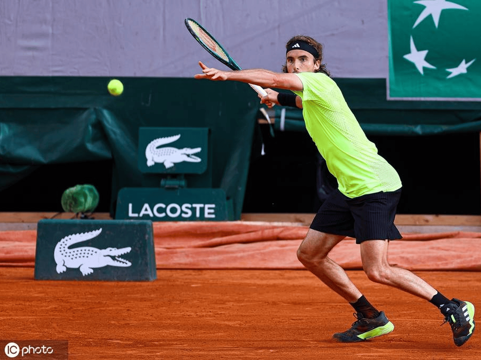 年终总决赛绝杀联合杯，西西帕斯点燃赛场