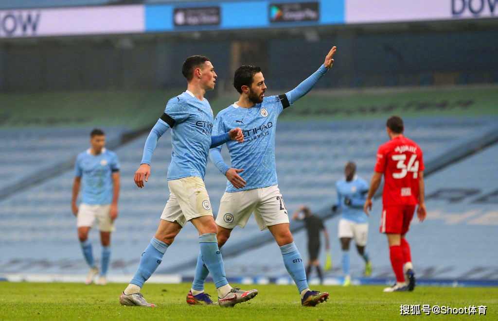 梅赛德斯翻盘阿斯顿马丁，佩雷兹状态火热