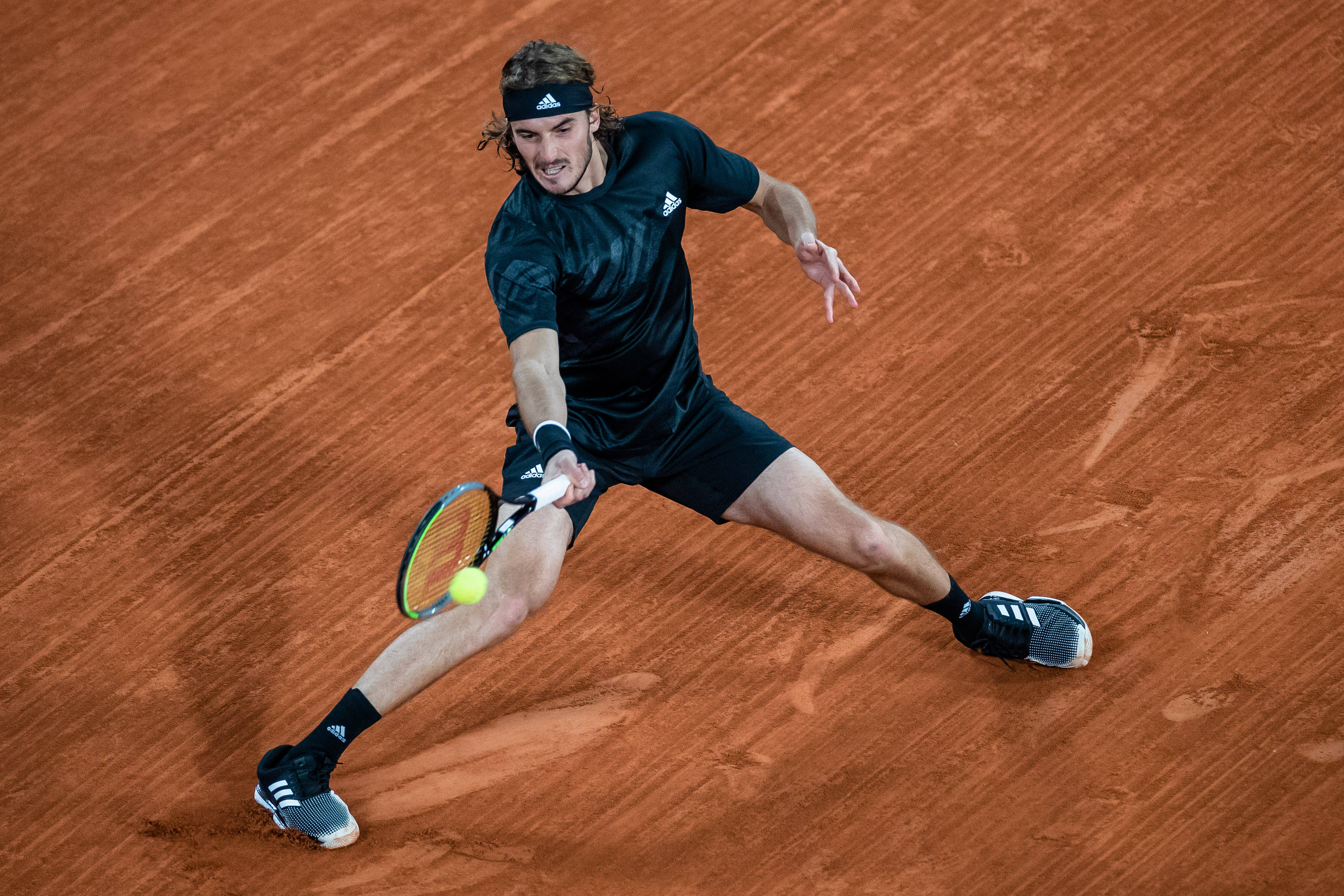 世界网球队逆转德国网球队，西西帕斯打破历史纪录