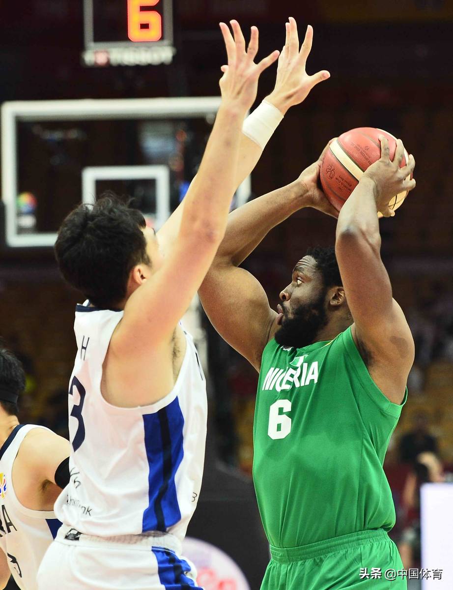 南韩男篮翻盘勇士B队，莫里斯爆发神勇