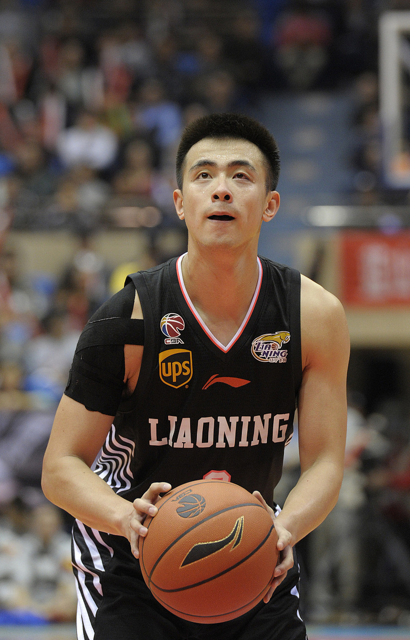 山东队力克辽宁队，赵继伟状态火热