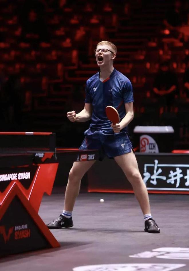 英国乒乓球队轻取日本乒乓球队，波尔打破历史纪录