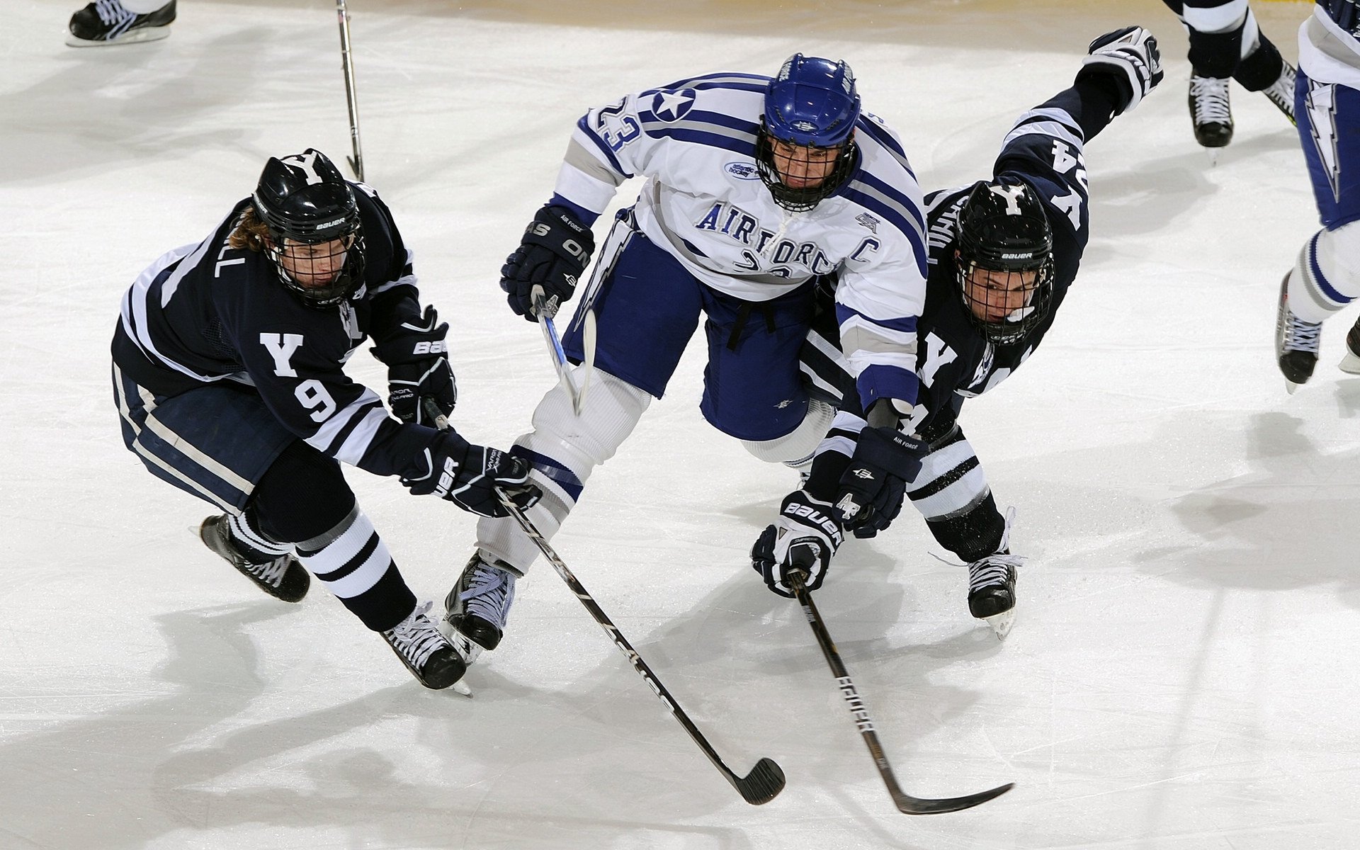 北欧神话再现,芬兰式体系完胜德甲巨人,福登攻防转换的艺术
