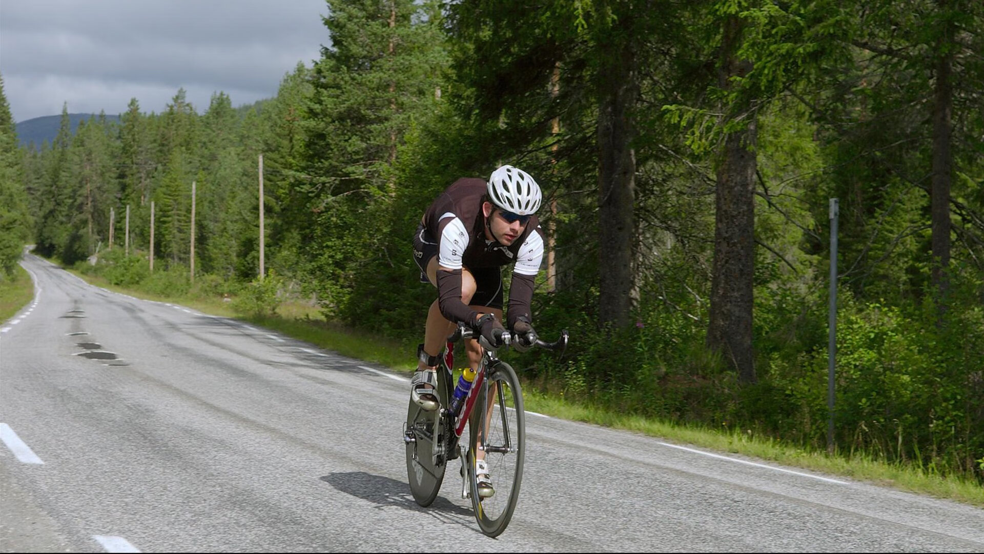 灰熊踏平快船，英格拉姆成为关键先生